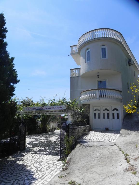 Apartments & Rooms Villa Anastasija Ούλτσιν Εξωτερικό φωτογραφία